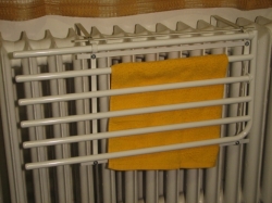 Sušiak D560 na liatinovém radiátoru sklopený